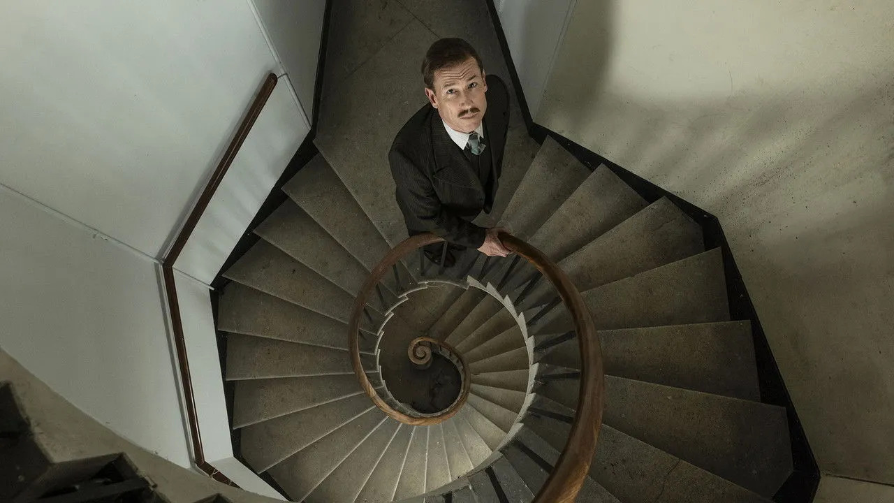 A Ghost Story for Christmas: The Room in the Tower