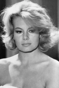 Molly Peters image 1