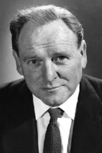 Bernard Lee image 1