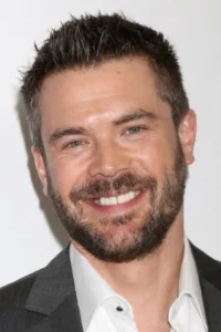 Charlie Weber image 1