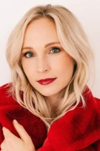 Candice King image 1