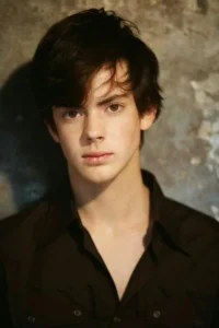 Skandar Keynes image 1