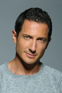 Sasha Roiz image 1