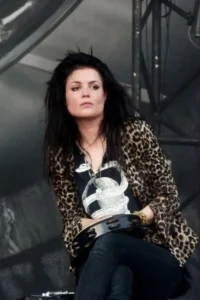 Alison Mosshart image 1