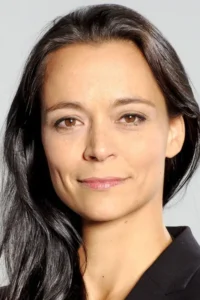 Yvonne De Bark image 1