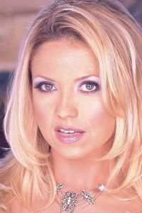 Allysin Chaynes image 1