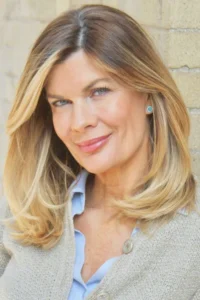 Mia Matthews image 1