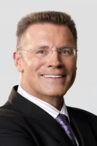 Howie Long image 1