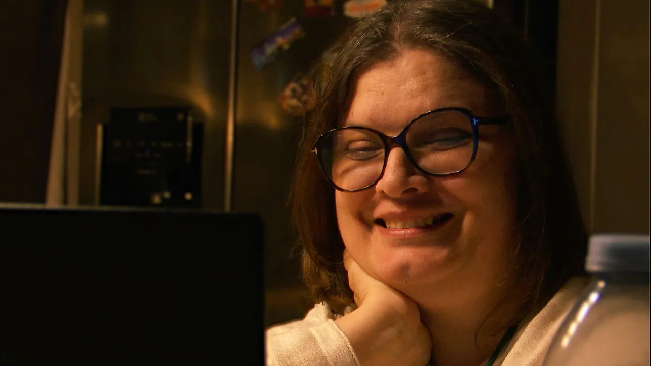 Assise mais Toujours Debout