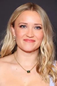 Emily Osment image 1