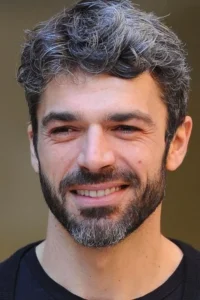 Luca Argentero image 1