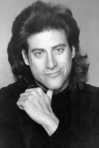 Richard Lewis image 1