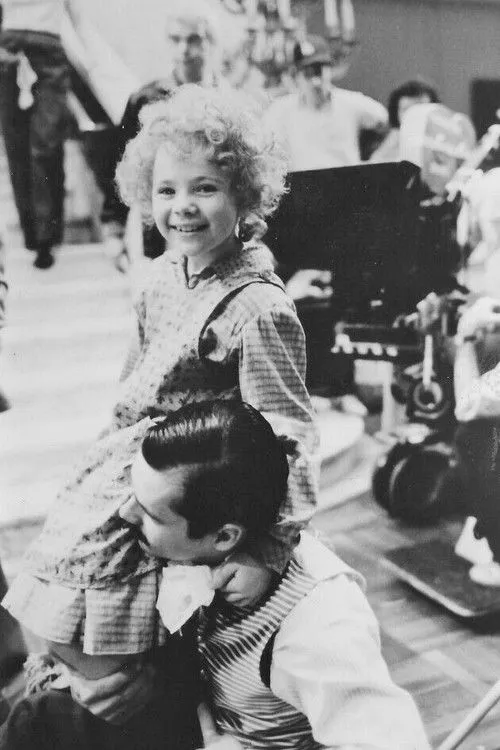 Lights! Camera! Annie! The Making of a Major Hollywood Musical image 1