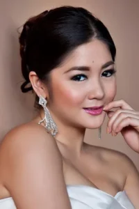 Katya Santos image 1