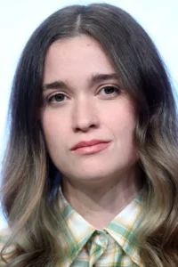 Alice Englert image 1