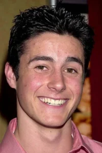 Eli Marienthal image 1