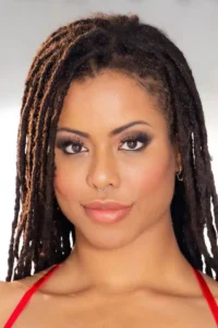 Kira Noir image 1