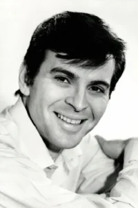 Stuart Damon image 1